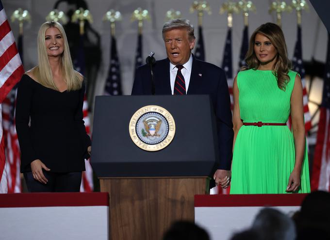 Melania naj bi svojo snaho Ivanko označila za kačo, razkriva knjiga Melania and Me. | Foto: Getty Images