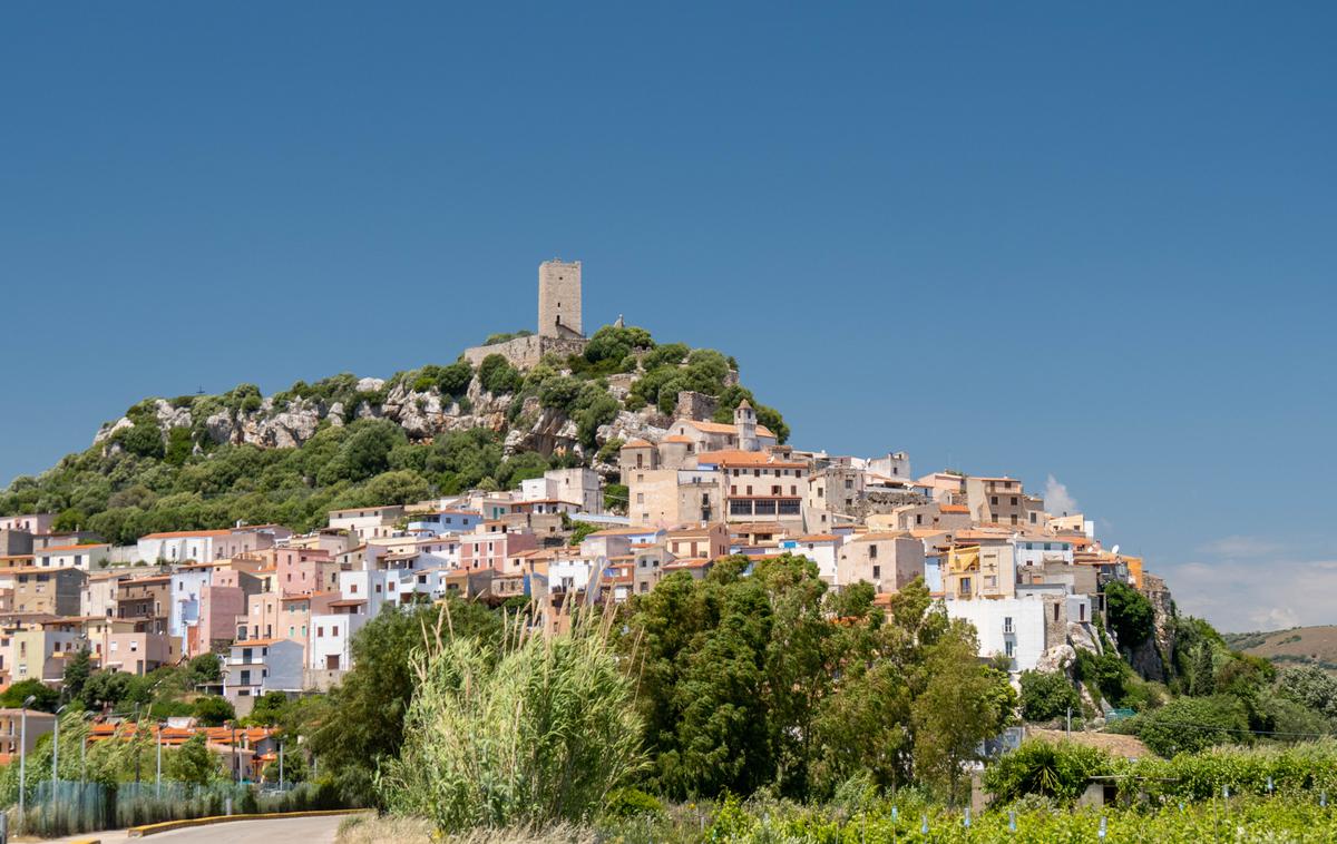 Posada, Sardinija | Zagorelo je v okolici mesta Posada. | Foto Shutterstock