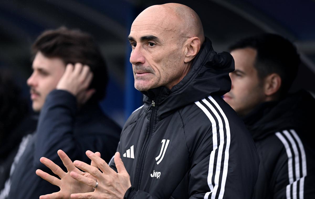 Paolo Montero | Paolo Montero bo kot začasni trener prevzel vajeti moške prve ekipe Juventusa. | Foto Guliverimage