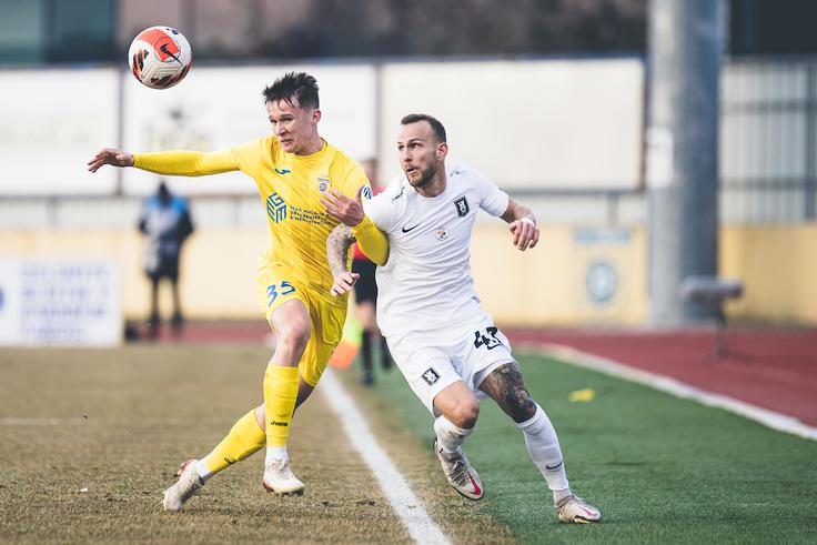 17-letni branilec Domđžal Mitja Ilenič se je izkazal proti sosedom iz Ljubljane. | Foto: Grega Valančič/Sportida