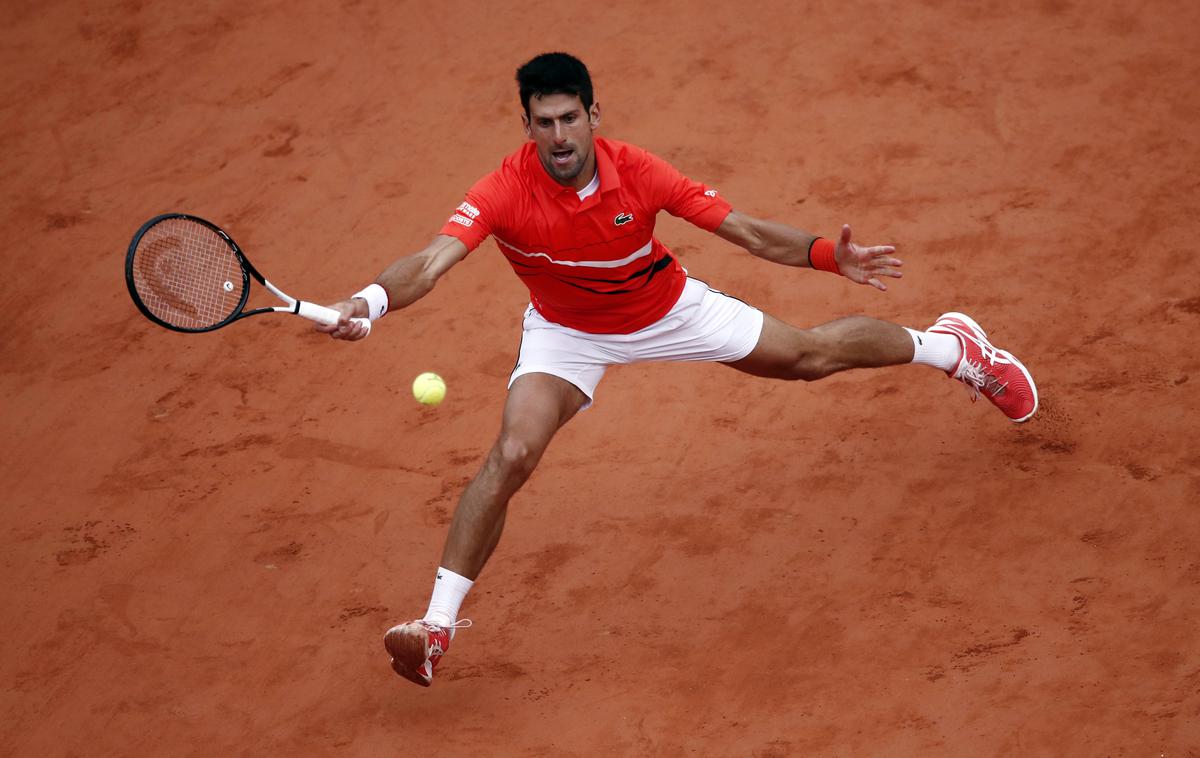 Novak Đoković | Novak Đoković bo polfinalni dvoboj končal v soboto. Avstrijec Dominic Thiem v tretjem nizu vodi s 3:1. Oba igralca sta sicer osvojila niz. | Foto Reuters