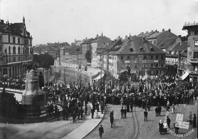 Prešernov trg leta 1928 | Foto: 