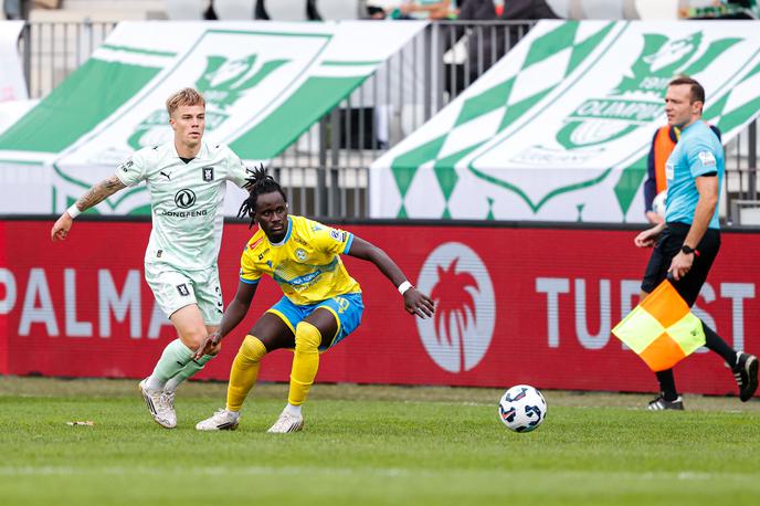 NK Koper : NK Olimpija | Koper gosti Olimpijo. | Foto Aleš Fevžer