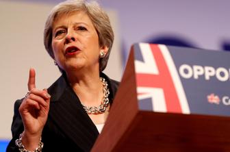 Mayeva napovedala sveže ideje glede brexita