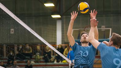 Mariborčani in Kamničani do zanesljivih zmag