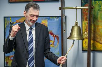 Prvi dan trgovanja: delnica Vzajemne poletela