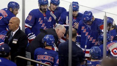 New York Rangers ostali brez trenerja