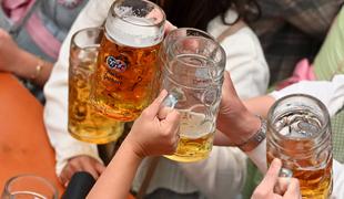 Koliko je treba letos odšteti za vrček piva na Oktoberfestu?