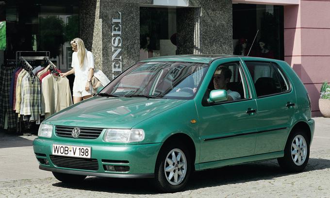 Prodajno zelo pomemben je bil za Volkswagen tudi model polo, ki so ga v devetdesetih že odlično prodajali tudi v Sloveniji. | Foto: Volkswagen