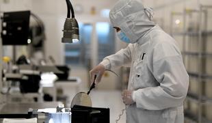 Težave okoli dobavitelja čipov Nexperia se še poglabljajo