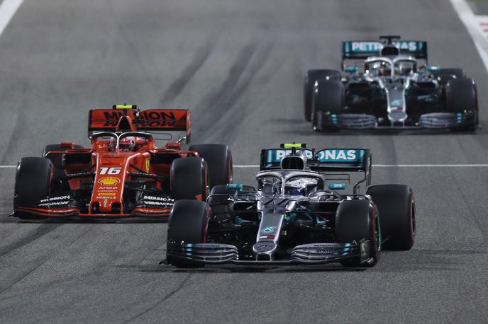 VN Bahrajna formula ena | Mercedes je z Bottasom in Hamiltonom tudi na drugi dirki sezone zasedel prvi dve mesti. | Foto Reuters
