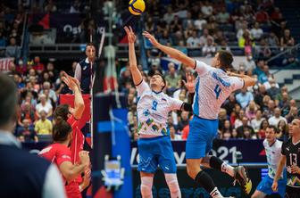 Neprepričljiv začetek: Čehi z odlično predstavo ugnali Slovenijo