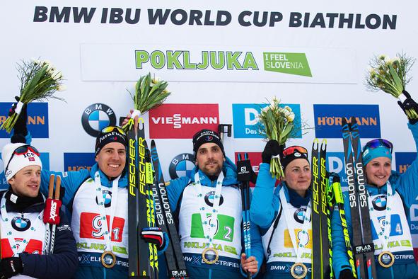 Popoln dan za Francijo na "la Pokljuki", slovenska mešana štafeta solidna 11.