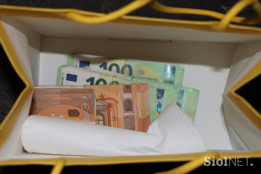 Zasežena večja količina prepovedanih drog