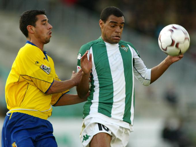 Denilson je leta 1998 iz Flamenga v Betis prišel za 31 milijonov evrov, kar je bil takrat najdražji prestop v zgodovini nogometa. Danes Brazilca ni več niti med najdražjimi 200 prestopi. | Foto: Reuters