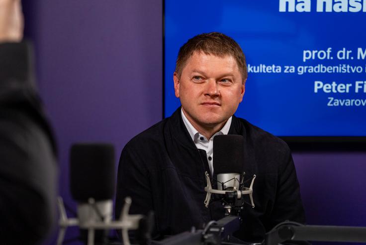 "Večina ljudi je prepričana, da se močan potres ne more zgoditi, ker ga še niso doživeli, kar ustvarja lažen občutek varnosti," opozarja strokovnjak potresnega inženirstva prof. dr. Matjaž Dolšek s Fakultete za gradbeništvo in geodezijo Univerze v Ljubljani. | Foto: Luka Petrič