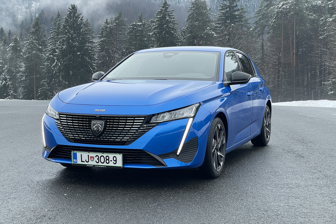 Peugeot 308 | Peugeot ima že dolgo zgodovino kombilimuzin spodnjega srednjega razreda. Današnji 308 je naslednik peugeotov kot so bili pred njim 307, 306 in 309. | Foto Gregor Pavšič