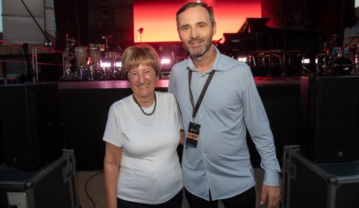 Na Ptuju počastili upokojenko, ki je dobila globo zaradi igranja klavirja