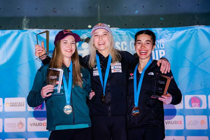 Zmagovalna trojka iz Villarsa: drugouvrščena Jessica Pilz, zmagovalka Janja Garnbret in Brooke Raaboutou na tretjem mestu. | Foto: Lena Drapella/IFSC