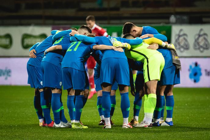 Slovenija : Rusija, slovenska nogometna reprezentanca do 21 let | Foto Blaž Weindorfer/Sportida