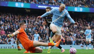 Arsenal in City zanesljiva, Bijol s klopi gledal nov poraz Leedsa