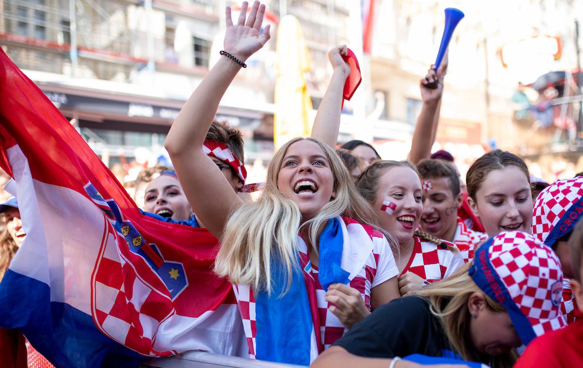 Hrvaški navijači Zagreb | Hrvaška je leta 2018 pričakala "srebrne" nogometne junake, ki so na SP v Rusiji osvojili drugo mesto. | Foto Urban Urbanc/Sportida