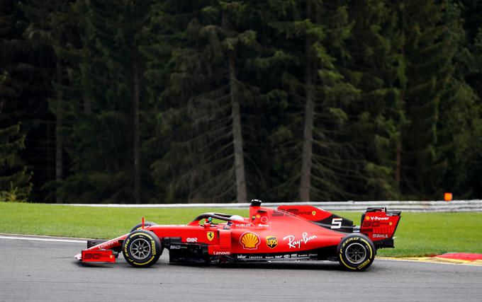 Sebastian Vettel je ostal brez stopničk. Na zmago čaka že 12 mesecev. | Foto: Reuters