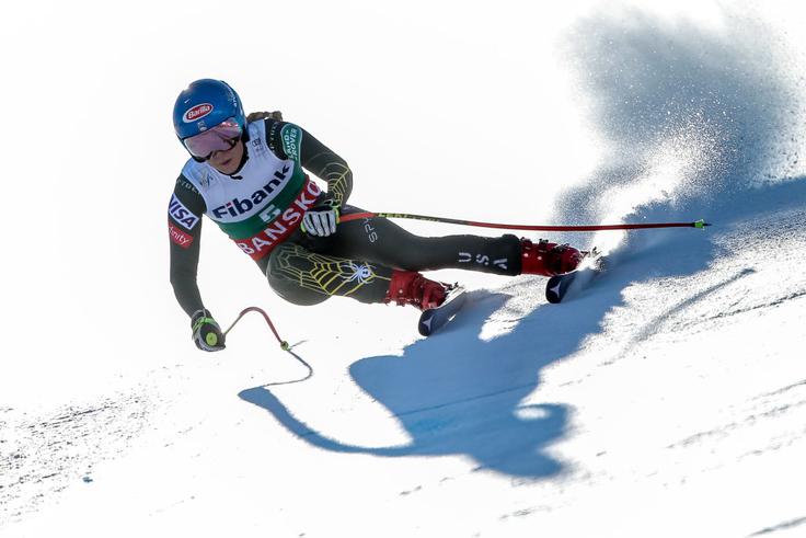 Brez stopničk je ostala Shiffrinova. Na drugem smuku v Bolgariji je zasedla četrto mesto. Njen zaostanek za najhitrejšo je znašal 35 stotink sekunde. | Foto: Gulliver/Getty Images