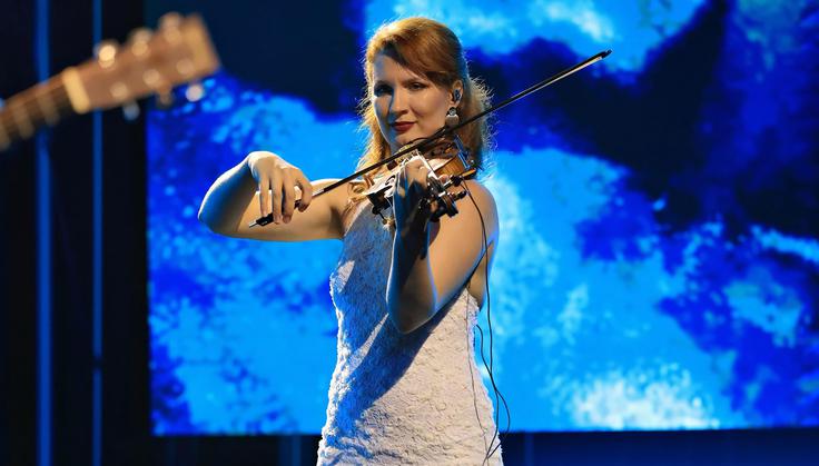 Nina Pečar na odru letošnjih Melodij morja in sonca | Foto: Mediaspeed