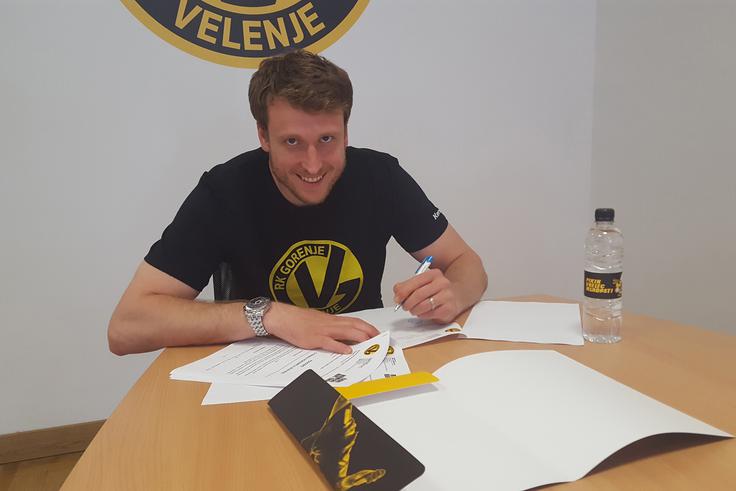 Z osami je sklenil dveletno pogodbo. | Foto: RK Gorenje