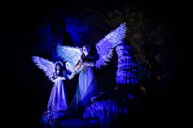 Žive jaslice v Postojnski jami