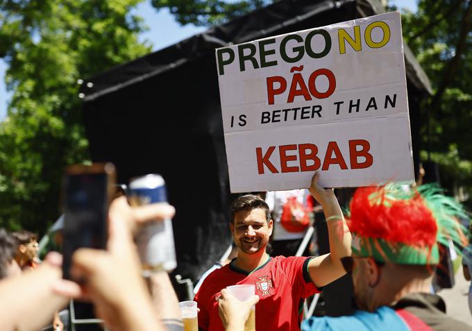 Portugalski sendvič prego no pao je boljši od turškega kebaba, sporočajo Portugalci. | Foto: Reuters