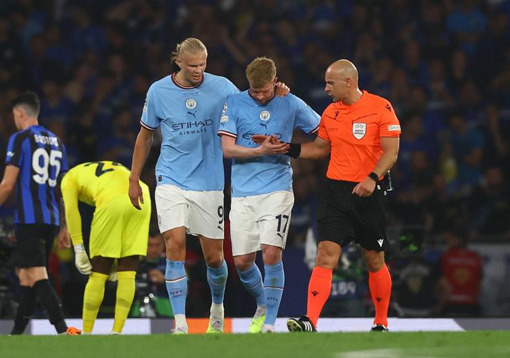 Manchester City je še pred koncem prvega dela ostal brez pomembnega člena v zvezni vrsti, Belgijca Kevina de Bruyna. | Foto: Reuters