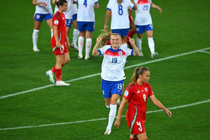 Agnes Beever-Jones Anglija Wales | Agnes Beever-Jones je v 89. minuti dosegla šesti zadetek za Anglijo in postavila končni rezultat 6:1. | Foto Reuters