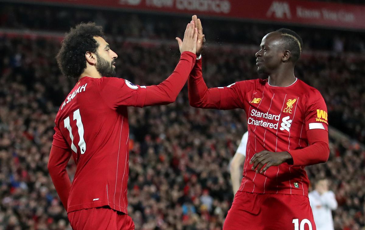 Mohamed Salah, Sadio Mane | Mo Salah in Sadio Mane sta Liverpoolu prinesla novo zmago in poskrbela, da so niz neporaženosti Liverpoolčanov podaljšala na leto dni. | Foto Reuters