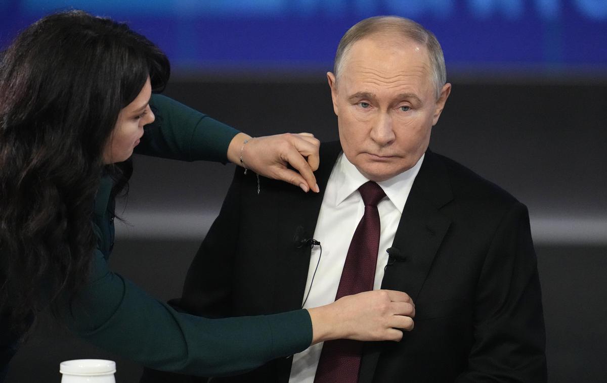 Vladimir Putin na novinarski konferenci | Vladimir Putin je trdno prepričan, da mora premagati Ukrajino, trdijo ameriški obveščevalci. | Foto Guliverimage