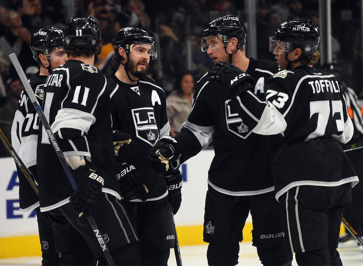 Anže Kopitar in Drew Doughty sta se strinjala, da bodo morali zmanjšati število prejetih zadetkov. | Foto: Reuters