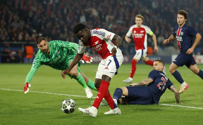 Bukayo Saka je znižal na 2:1, a več Arsenalu ni uspelo iztržiti. | Foto: Reuters
