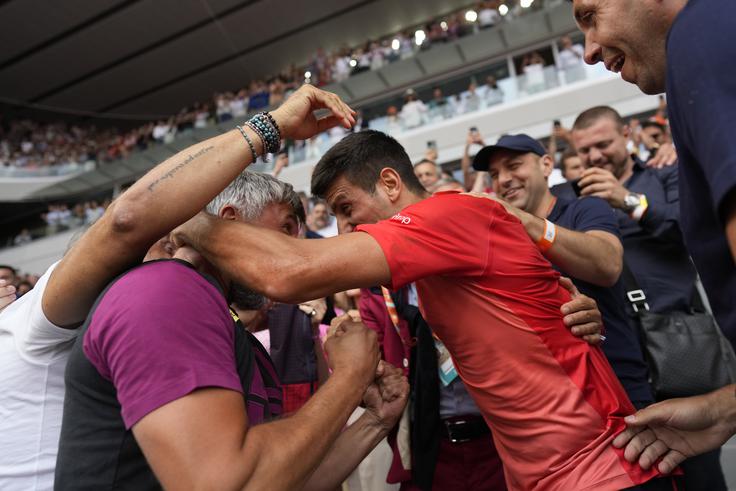 Novak Đoković s svojo ekipo. | Foto: AP / Guliverimage