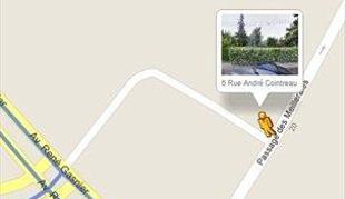 Googlov Street View posnel Francoza, ki je uriniral na svojem vrtu