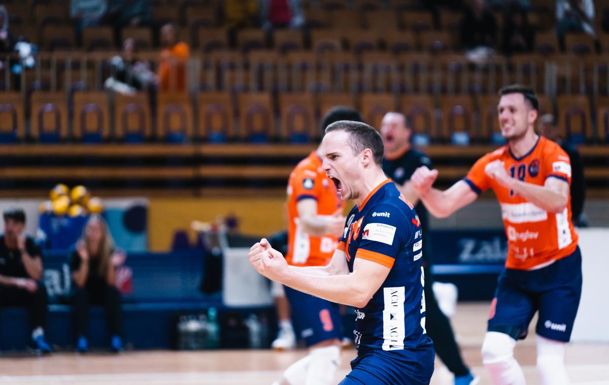 ACH Volley Jani Kovačič | Slovenski odbojkarski prvaki ACH Volley Zwettl zapuščajo brez praske. | Foto Aleš Oblak