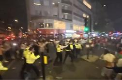Kaos v Londonu po zmagi Francije nad Marokom, v Parizu praznovali mirno #video