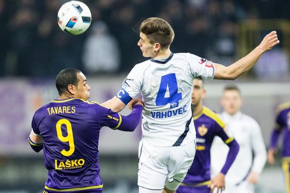 Srbski napadalec poskrbel za tišino v Ljudskem vrtu (video)