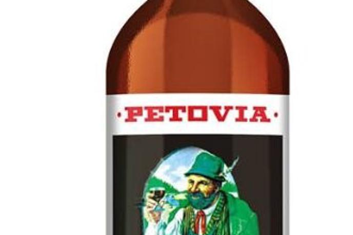 Alkoholna pijača odpoklic Petovia | Uprava za varno hrano, veterinarstvo in varstvo rastlin je ob tem izdala priporočilo, da lahko potrošniki živilo vrnejo na mesto nakupa. | Foto Uprava RS za varno hrano, veterinarstvo in varstvo rastlin