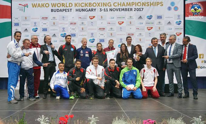 Zmagovalci svetovne serije, top 6 kickbokserjev na svetu, med njimi tudi Tilen Zajc. | Foto: Kickboxing zveza Slovenije