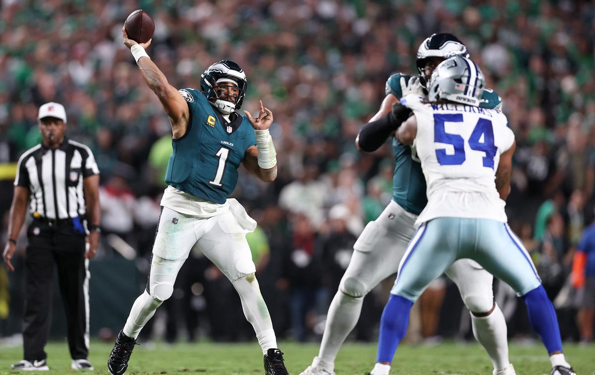 Philadelphia Eagles | Philadelphia Eagles je zaradi strel prekinjeno prvo tekmo dsezone dobili s 24:20. | Foto Reuters