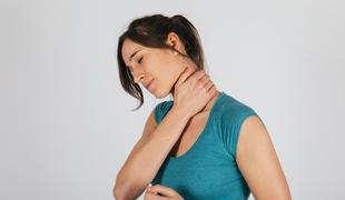 Bolečine v vratu: večina dela to napako!