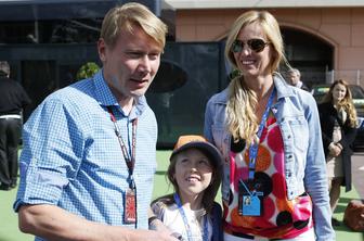 McLaren pod okrilje vzel tri voznice, tri Elle, eno s slavnim priimkom