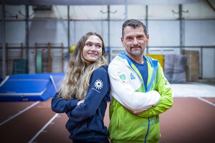 Z očetom in trenerjem Iztokom Glojnaričem | Foto: Ana Kovač