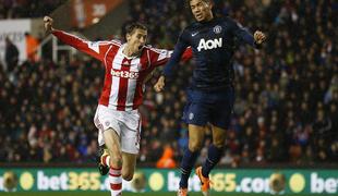 Chelsea izpadel iz pokala, Manchester United napredoval